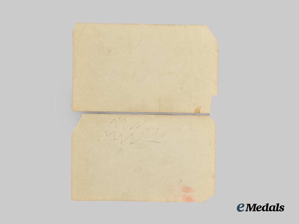 canada,_c_e_f._a_first_war_memorial_group_to_pte._andrew_mc_intosh___m_n_c9445