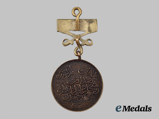 turkey,_ottoman_empire._a_miniature_liyakat_medal(_medal_for_merit),_c.1915___m_n_c9485