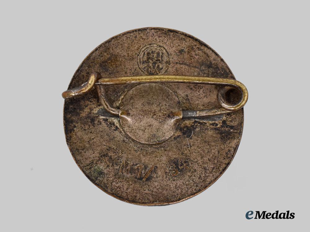 germany,_n_s_d_a_p._a_membership_badge,_by_karl_wurster___m_n_c9488