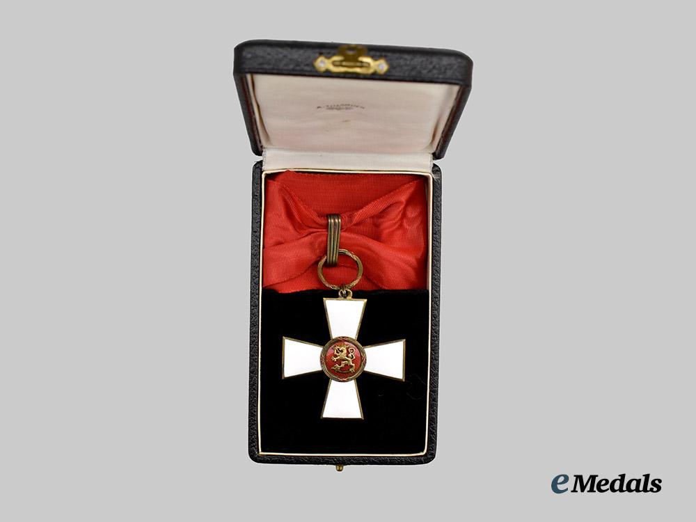 finland,_republic._an_order_of_the_lion_of_finland,_commander’s_badge_by_a._tillander_with_case___m_n_c9524