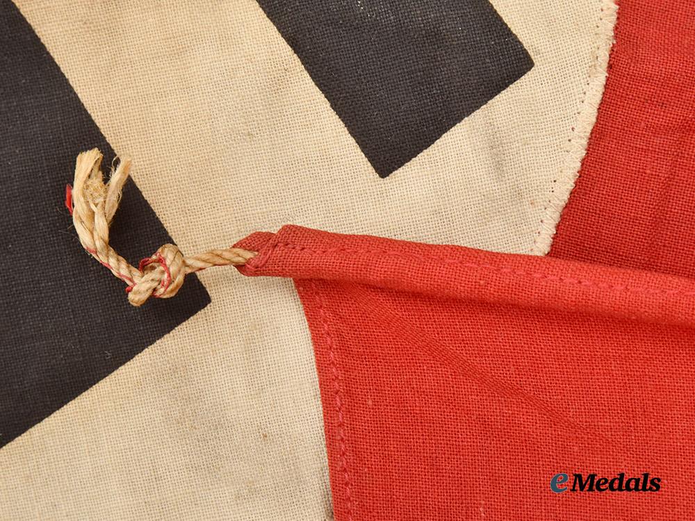 germany,_third_reich._a_small_national_flag___m_n_c9533