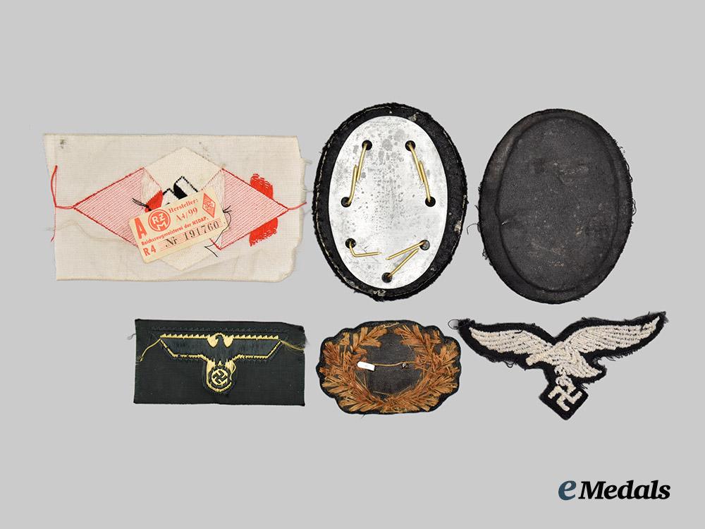 germany,_third_reich._a_mixed_lot_of_uniform_insignia___m_n_c9545
