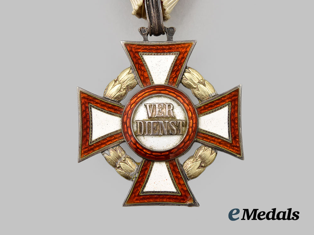 austria,_empire._a_military_merit_cross,_i_i_i_class_with_war_decoration,_cased___m_n_c9550