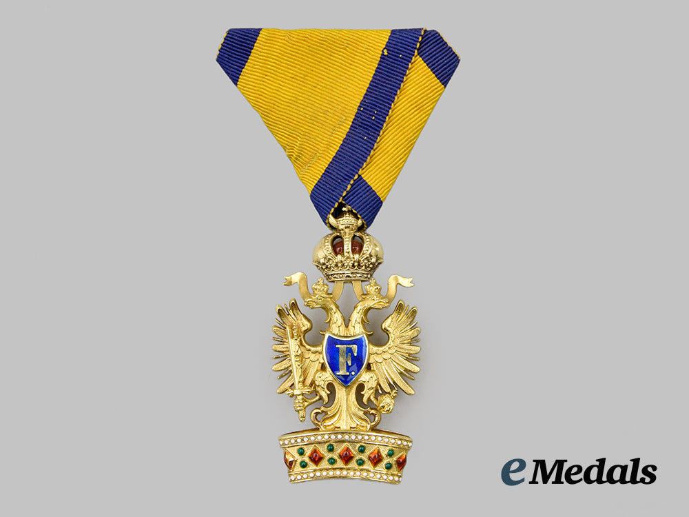 austria,_empire._an_order_of_the_iron_crown,_i_i_i_class_knight_in_gold,_by_rothe___m_n_c9556