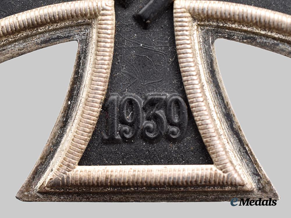 germany,_wehrmacht._a1939_iron_cross_i_class,_with_case,_by_c._f._zimmermann___m_n_c9561