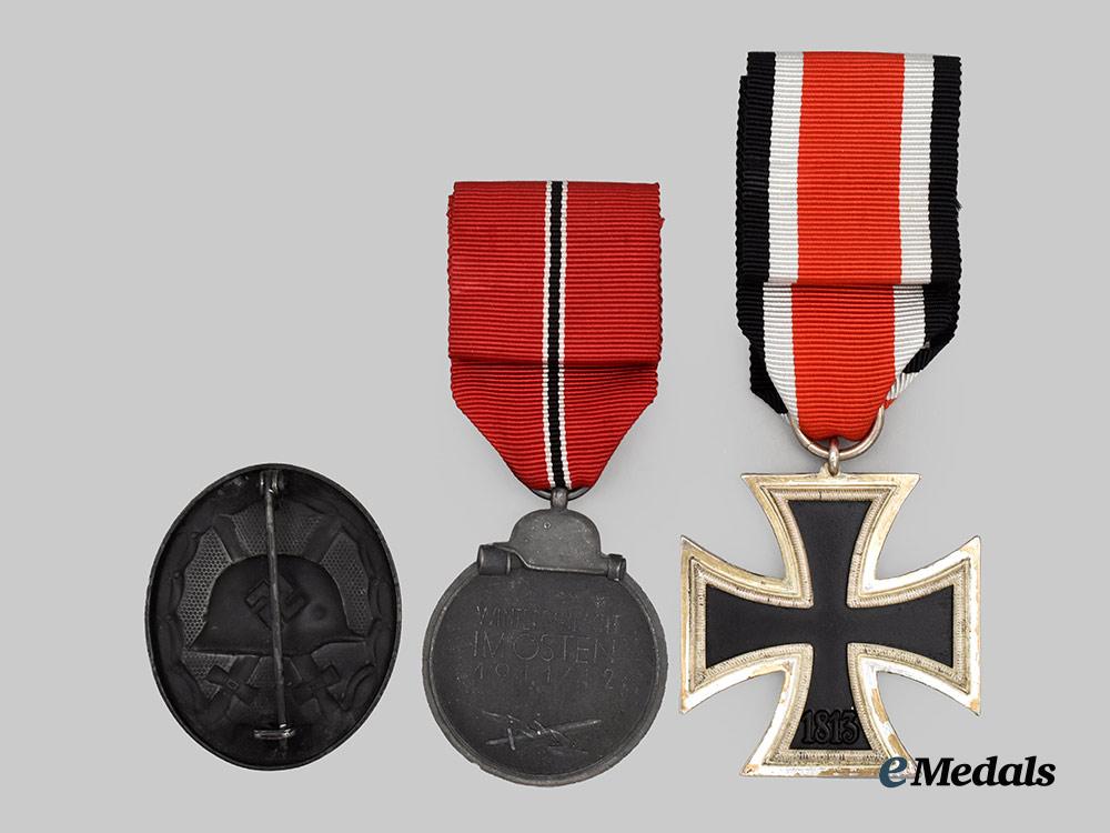germany,_wehrmacht._a_mixed_lot_of_service_awards___m_n_c9561