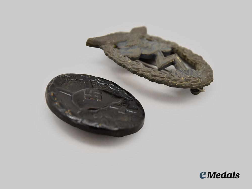 germany,_wehrmacht._a_pair_of_service_badges___m_n_c9577