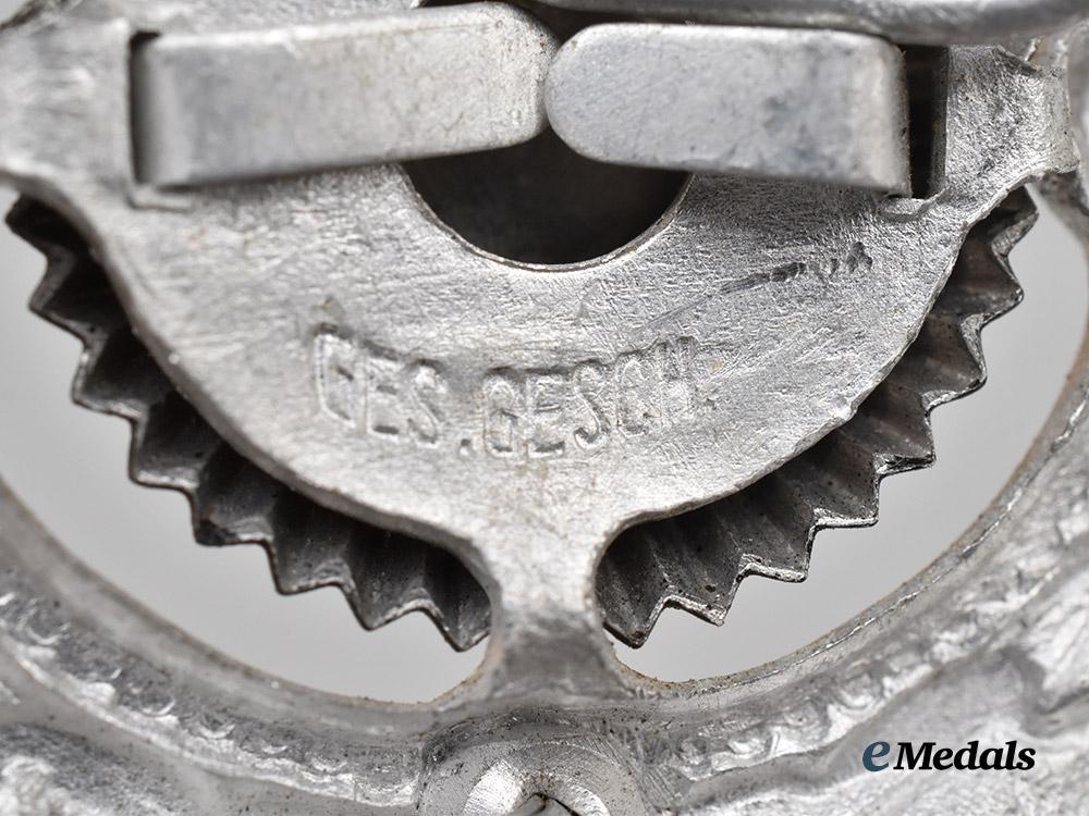 germany,_third_reich._a_mixed_lot_of_uniform_insignia___m_n_c9593