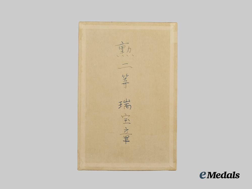 japan,_imperial._an_order_of_the_sacred_treasure,_i_class_breast_star_in_case___m_n_c9749