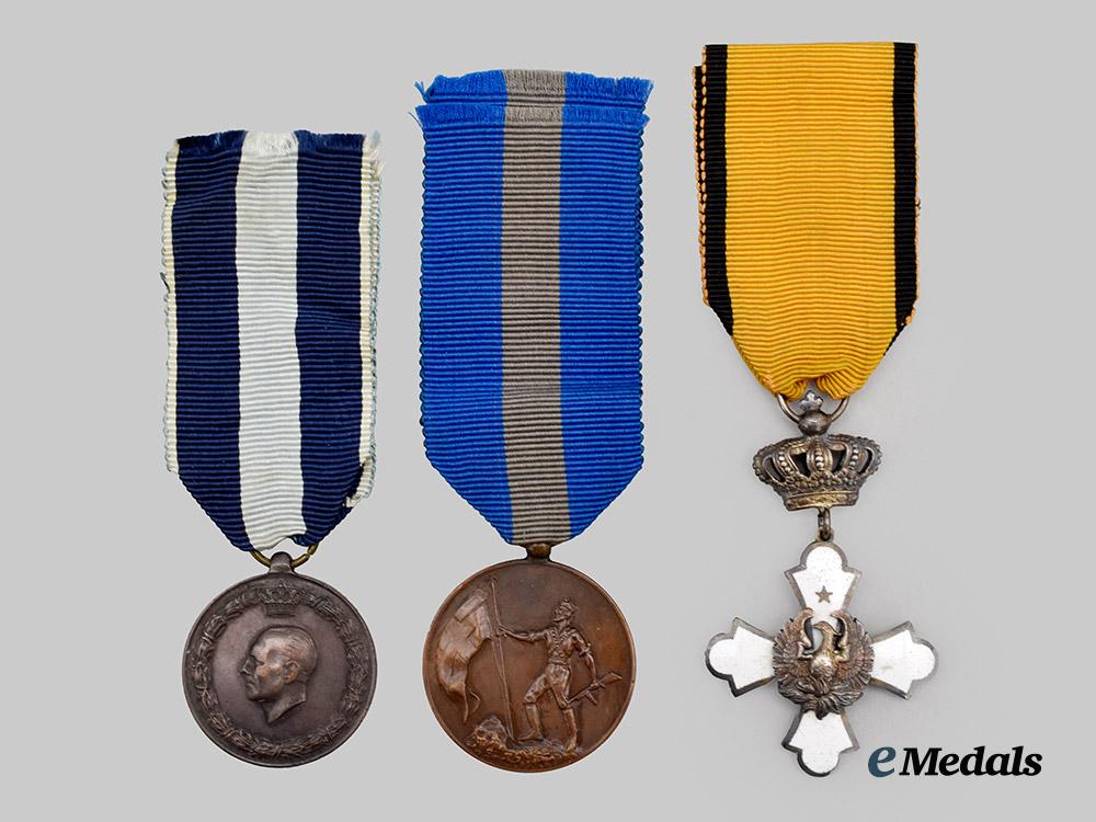 greece,_kingdom._an_order_of_the_phoenix;_officers_cross_and_two_medals___m_n_c9814