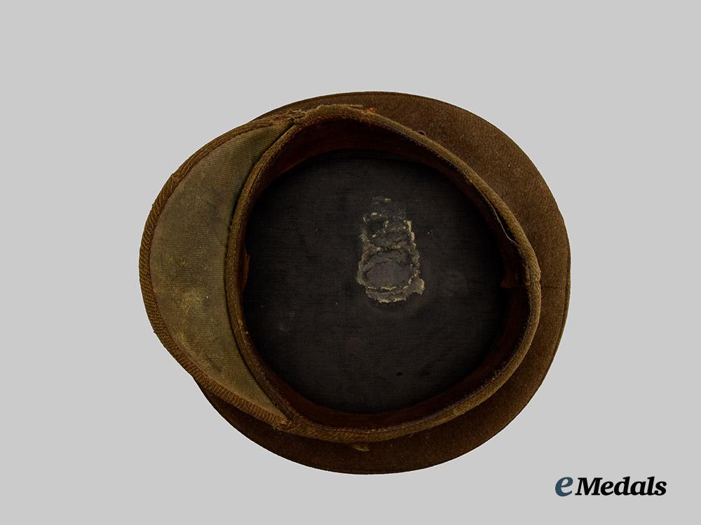 canada,_commonwealth._a_second_war_canadian_garrison_regiment_visor_cap___m_n_c9871