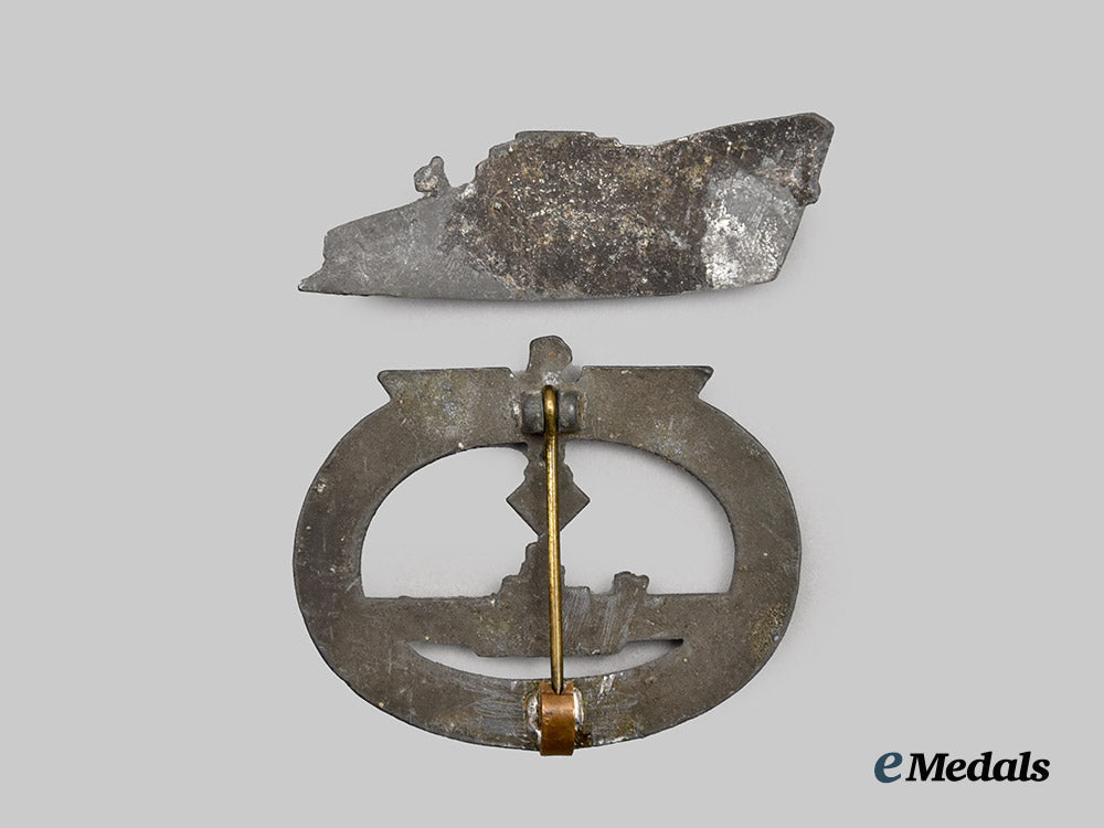 germany,_kriegsmarine._a_u-_boat_war_badge,_with_s-_boat_war_badge_device___m_n_c9917