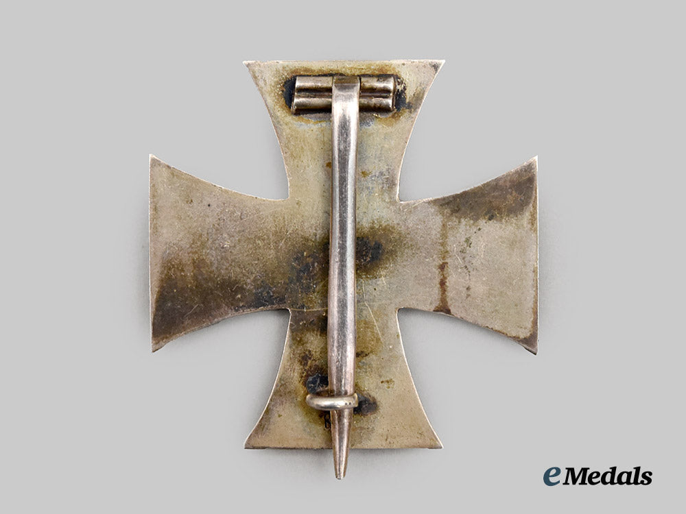 germany,_imperial._a1914_iron_cross_i_class,_by_k_o___m_n_c9940