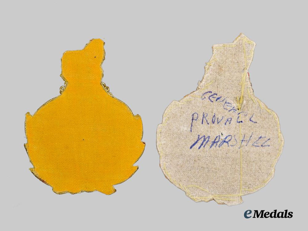 united_kingdom._two_british_army_field_marshal's_cap_badges___m_n_c9953