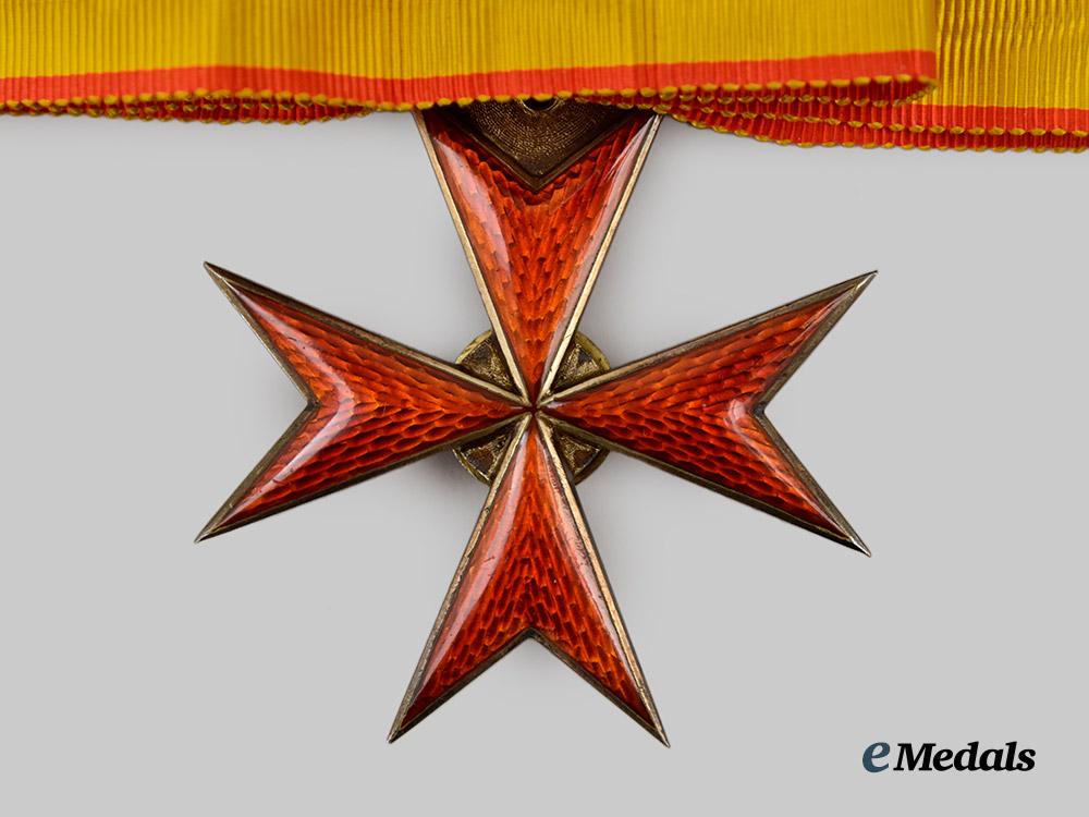 mecklenburg-_schwerin,_grand_duchy._an_order_of_the_griffin,_commander’s_cross_with_case,_by_heinrich_rose___m_n_c9975