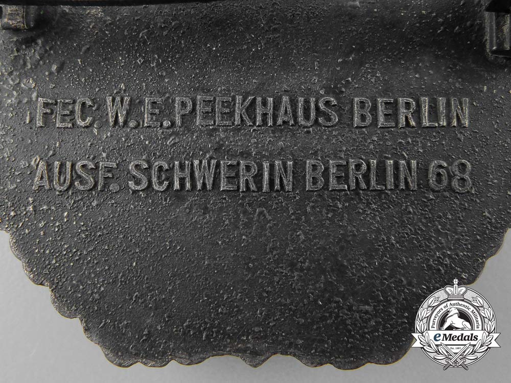 an_e-_boat_badge;_second_version_by_schwerin,_berlin;_second_version_a_0022_1