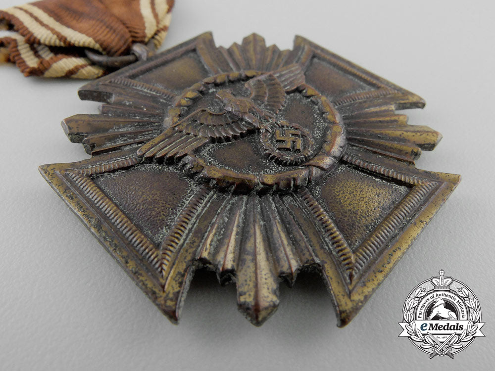 an_nsdap_long_service_award;_ten_year_service_a_0125