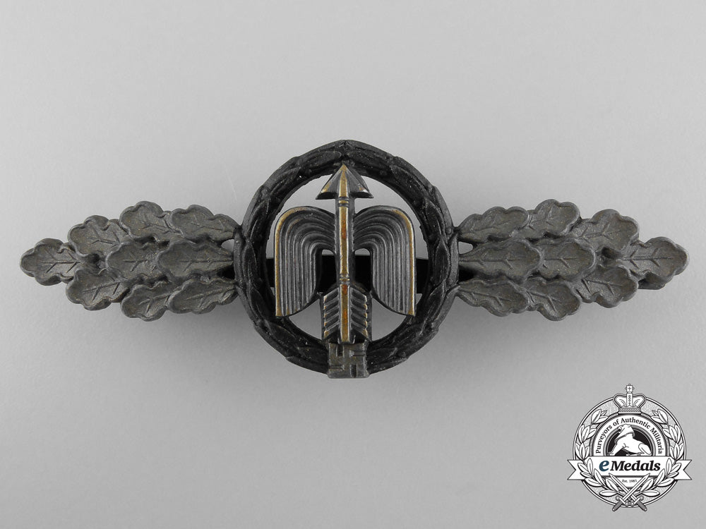germany,_luftwaffe._a_short_range_night_fighter_clasp,_bronze_grade,_by_g.h._osang_a_0143_1