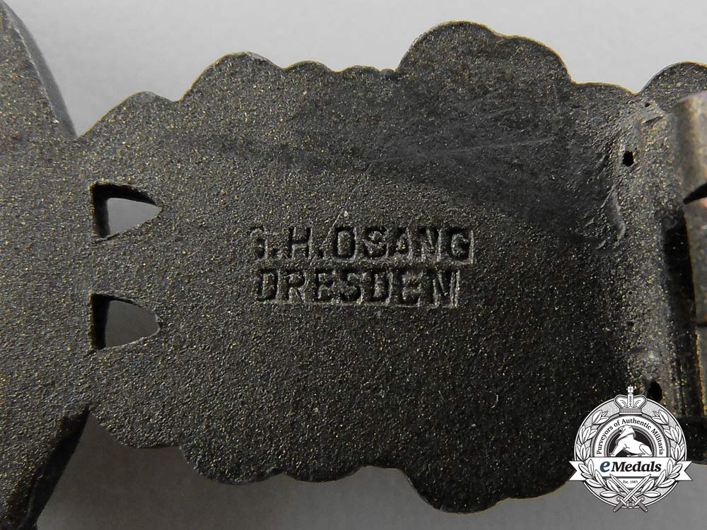 germany,_luftwaffe._a_short_range_night_fighter_clasp,_bronze_grade,_by_g.h._osang_a_0150_1