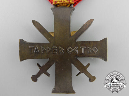 a1940-45_norwegian_merit_cross_with_swords;_second_class_cross_a_1546