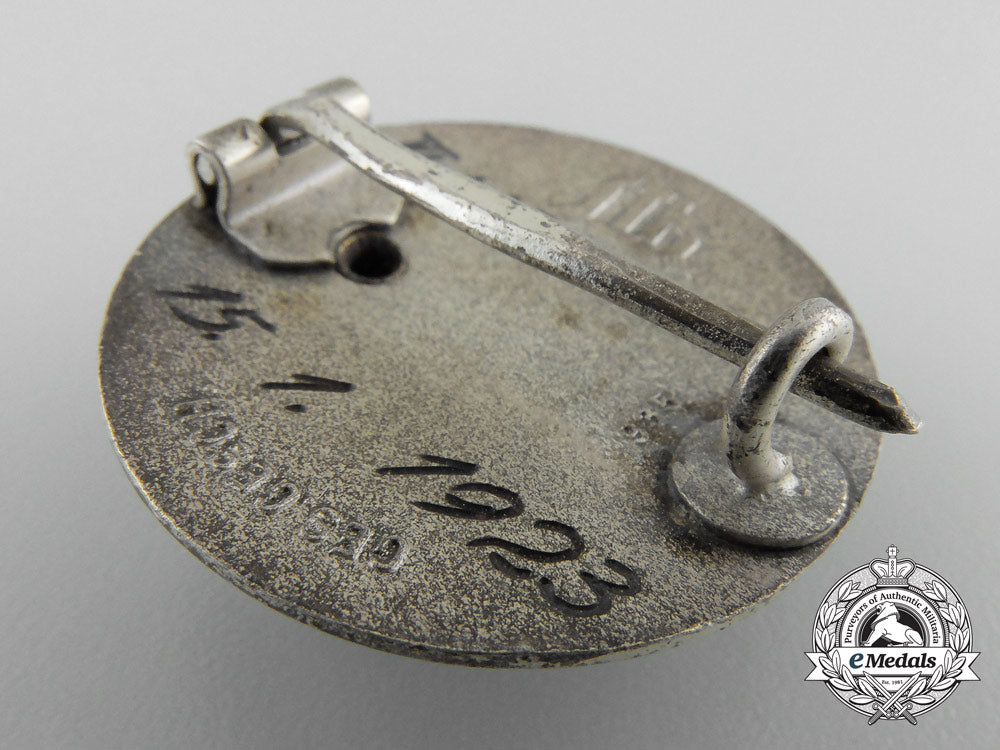 a1923_stahlhelm_membership_badge_in_silver_a_1615