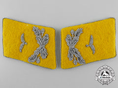 A Set Of Luftwaffe Flight Leutnant's Collar Tabs