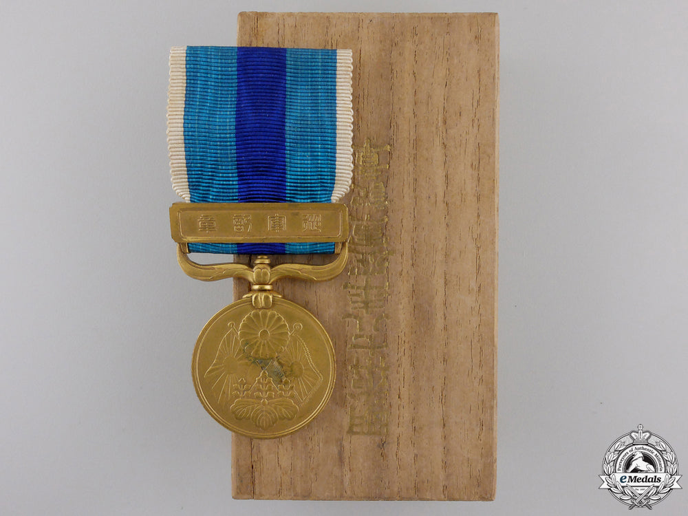 a1904-1905_russo-_japanese_war_medal_with_case_a_1904_1905_russ_5550ce5419a42