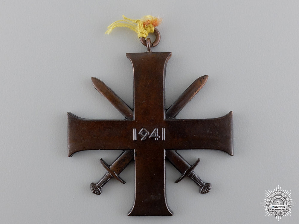a1940-45_norwegian_merit_cross_with_swords_a_1940_45_norweg_54b153a8560eb