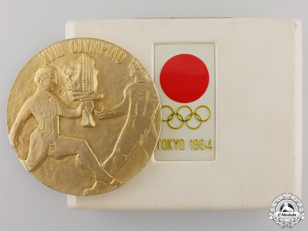 a1964_tokyo_olympic_commemorative_medal_a_1946_tokyo_oly_55660102485e1