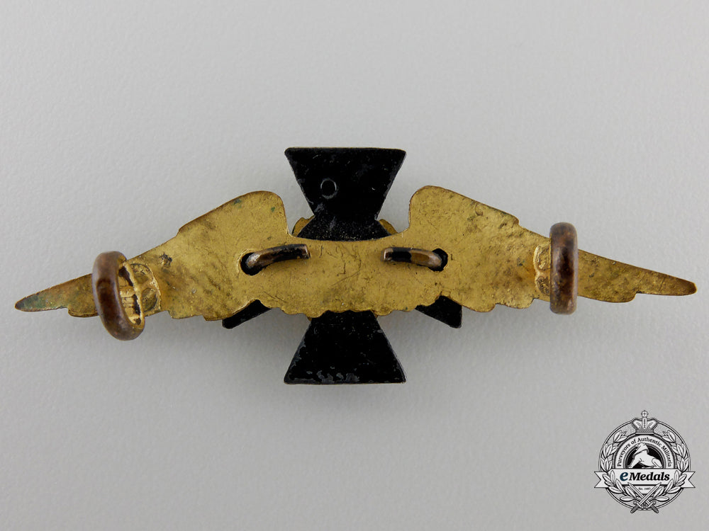 a_rare_second_war_royal_canadian_air_force_chaplain_officer's_cap_badge_a_270