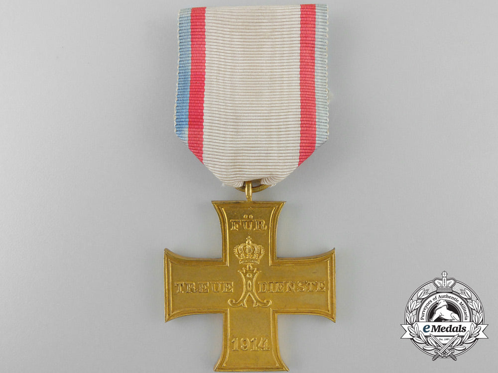 a1914_lippe-_schaumburg_loyal_service_cross_with_case;_non_combatant_version_a_4166