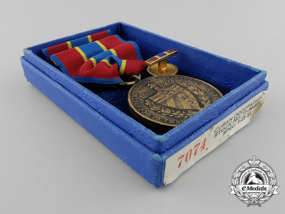 an_american_army_of_cuban_occupation_medal1898-1902_with_box_of_issue_a_4223