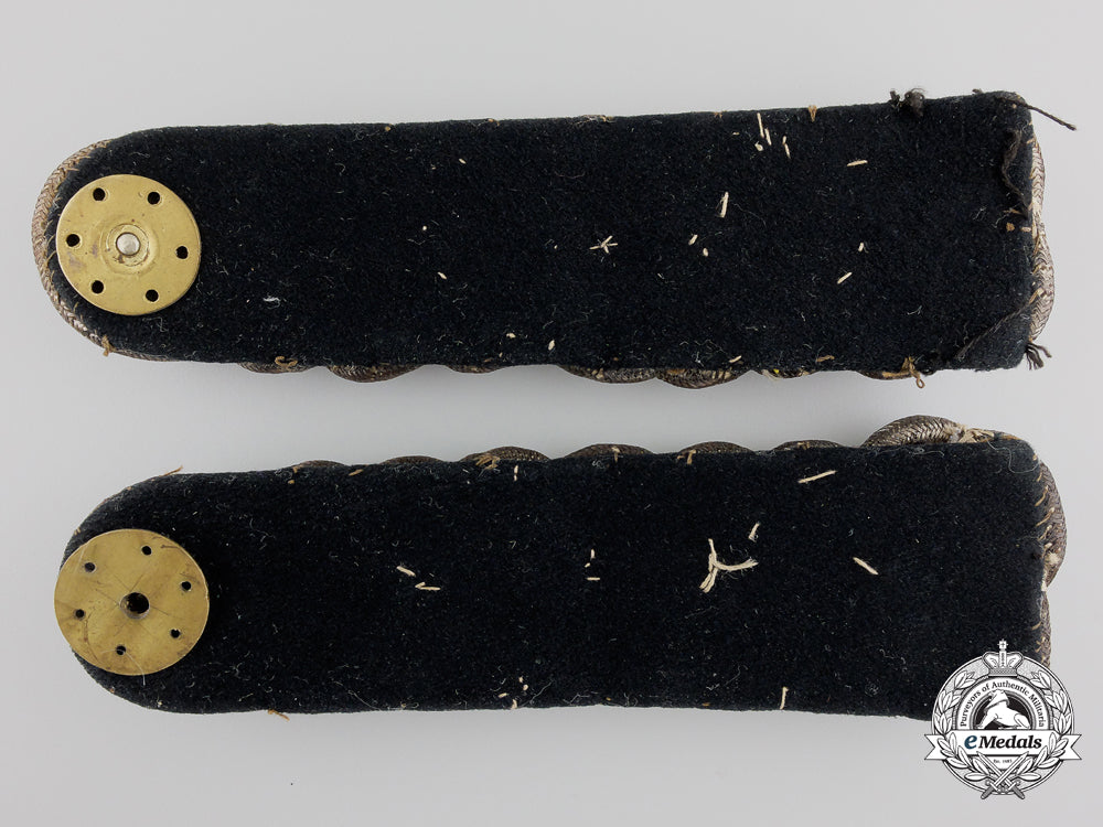a_pair_of_unusual_early_canadian_militia_officer’s_epaulettes_a_427