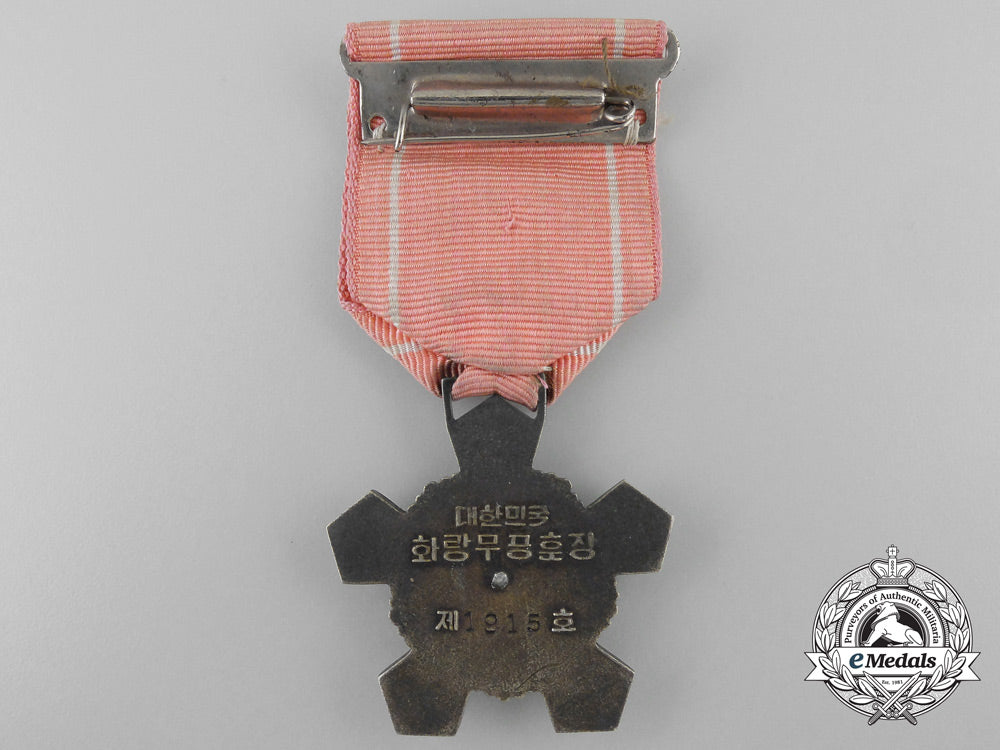 a_korean_order_of_military_merit;_fourth_class;_first_type_a_4556