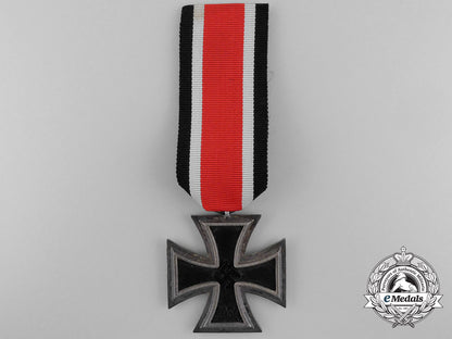 an_iron_cross_second_class1939_by_carl_forster&_graf_with_packet_a_5439
