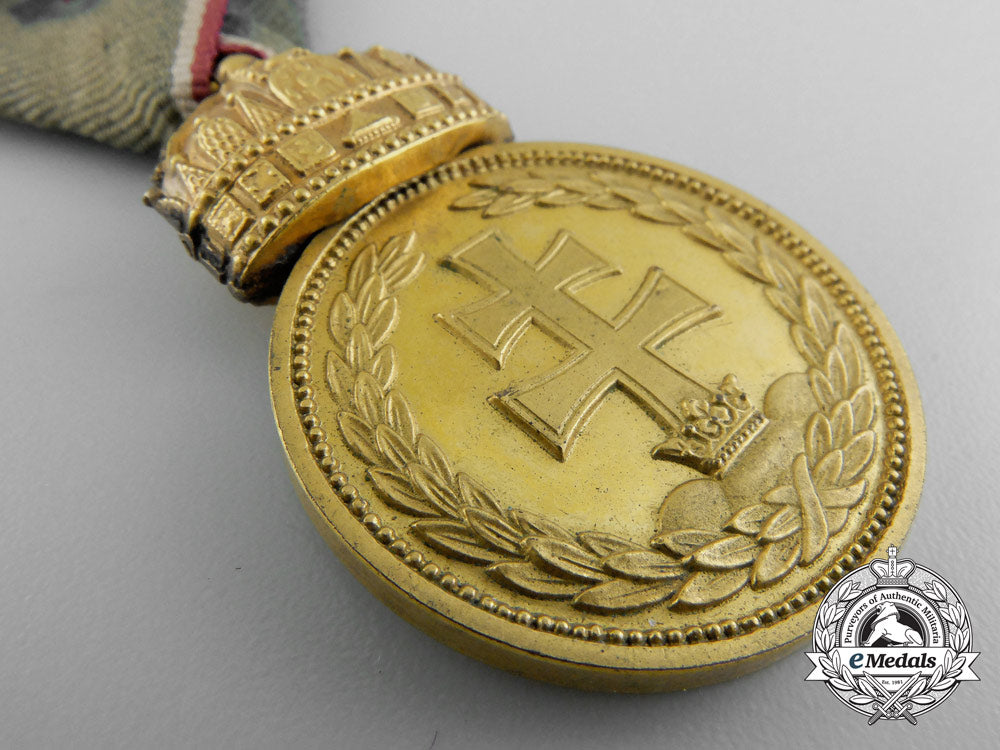a_hungarian_signum_laudis_medal;_gold_grade_a_5586