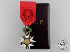 A French Legion D'honneur; Officer's Badge In Gold With Case