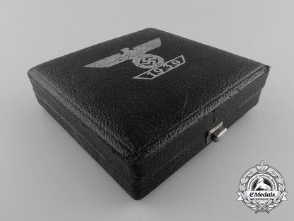 a_mint_clasp_to_the_iron_cross1939_by_b.h._mayer;1_st_class_with_case_a_6144