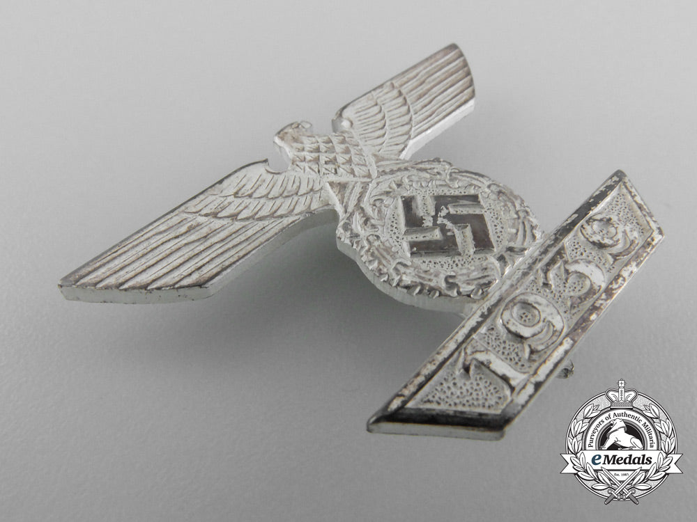 a_mint_clasp_to_the_iron_cross1939_by_b.h._mayer;1_st_class_with_case_a_6148