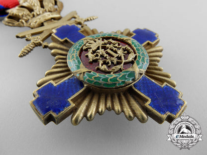 an_order_of_the_star_of_romania,_knight_with_crossed_swords;_type_i(1877-1932)_a_7244