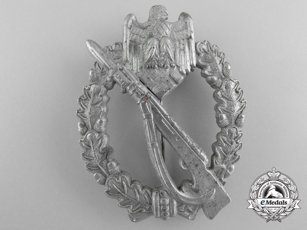 an_army_infantry_badge;_silver_grade_by_richard_simm&_söhne_a_7670