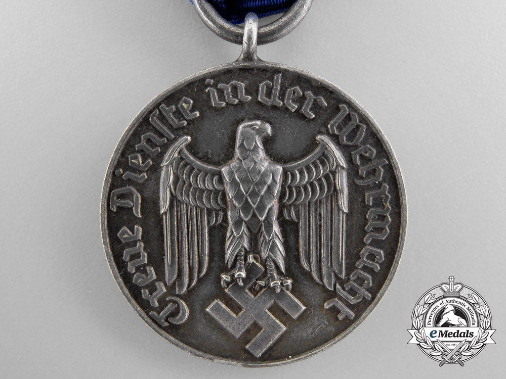 a_wehrmacht_long_service_medal;4_th_class_for_four_years'_service_a_8287