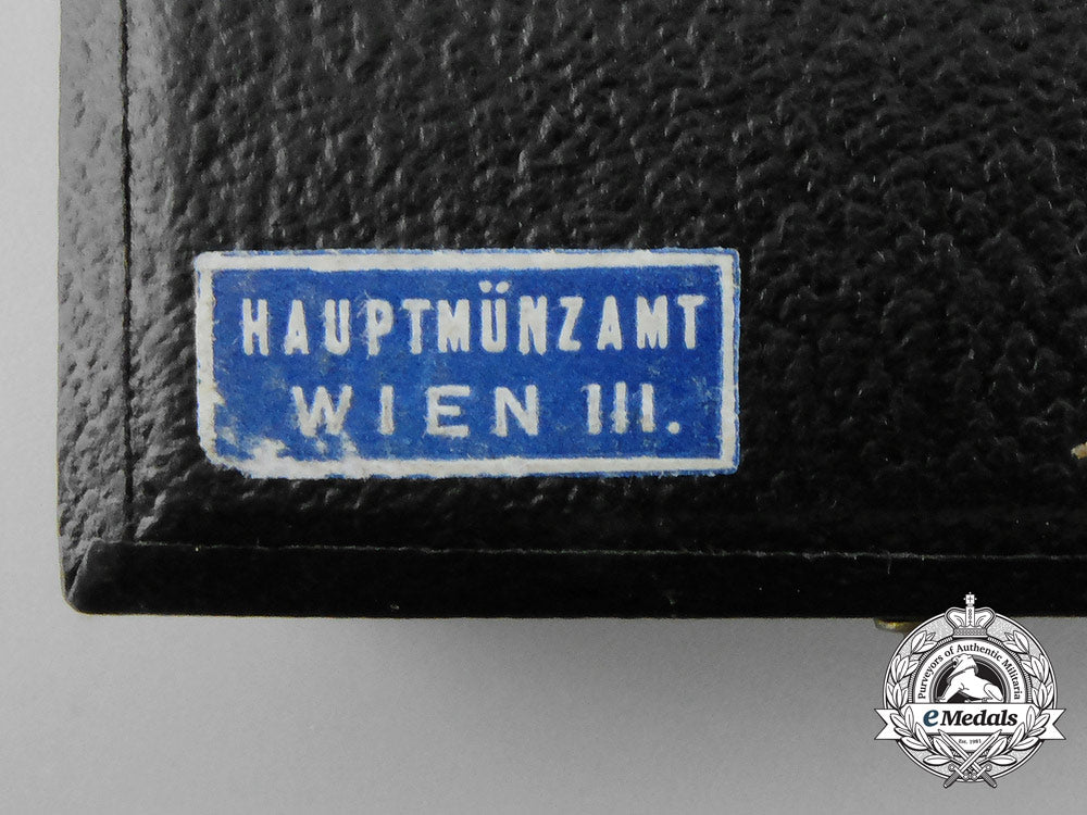 a_near_mint_case_for_the_german_wound_badge_a_9063