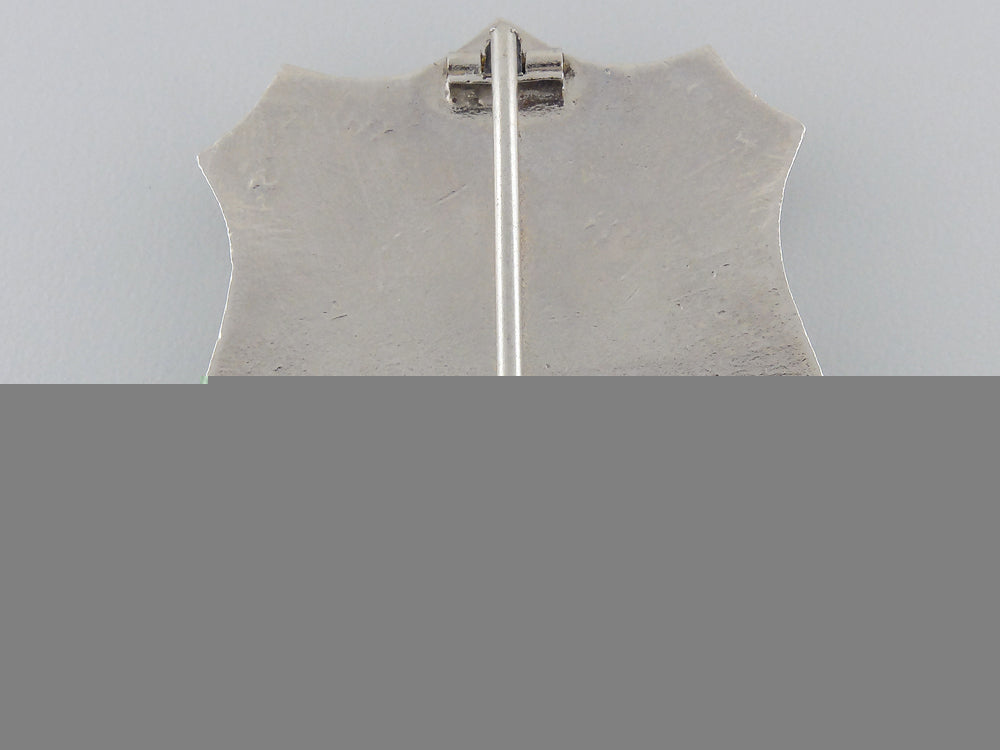 a_policewoman“_victoria”_badge_a_907