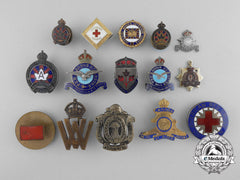 Canada. A Lot Of Fifteen First & Second War Badges