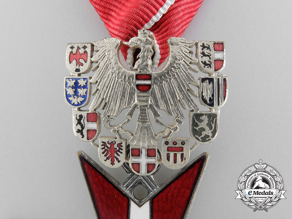 an_austrian_decoration_for_services_to_the_republic_of_austria_a_9183_1