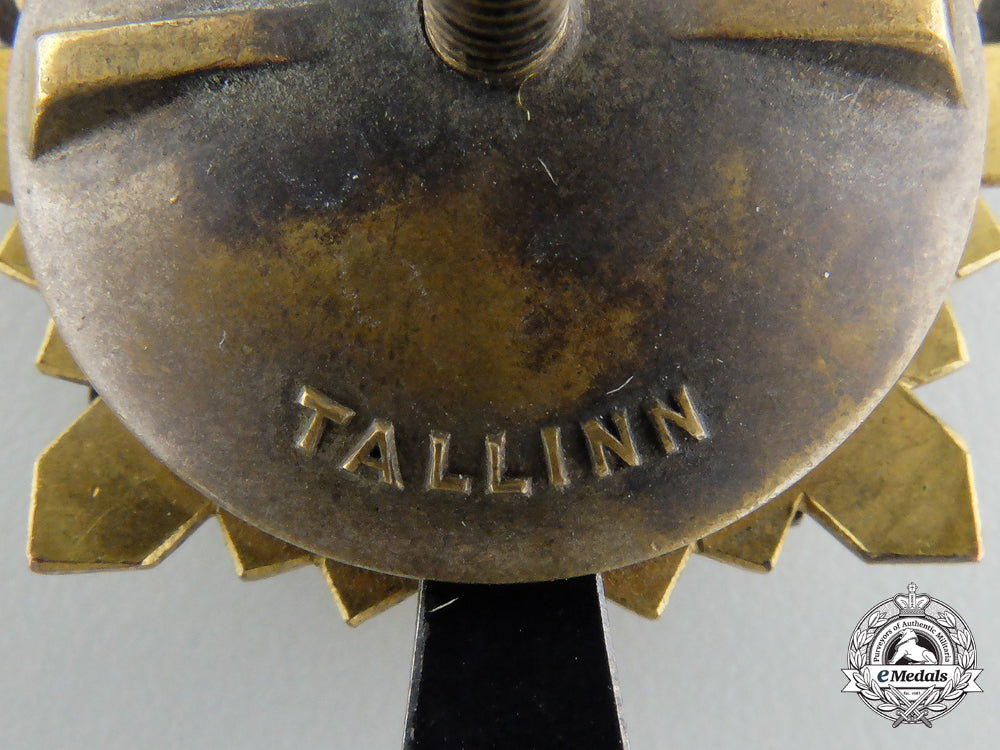 estonia._a_military_badge_of_regiment_of_armored_trains,_by_roman_tavast,_c.1939_a_933_1_1_1