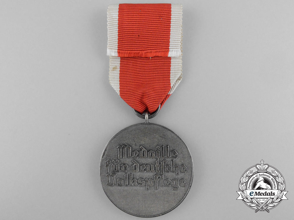a_german_social_welfare_medal_a_9369
