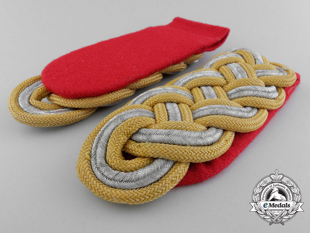 a_pair_of_wehrmacht_generalmajor_shoulder_boards_a_9878_1