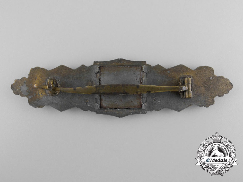 a_gold_grade_close_combat_clasp_by_rudolf_souval,_wien_a_9980